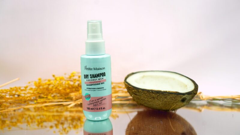 Petite Maison <br> Coconut Milk Dry Shampoo - Image 2